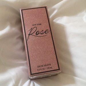 NEW YORK & COMPANY ROSE PERFUME